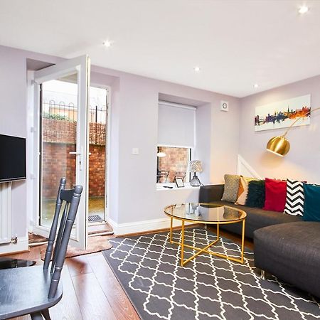 Newcastle Treasure - Sleeps 4 - Lower Ground Floor 外观 照片