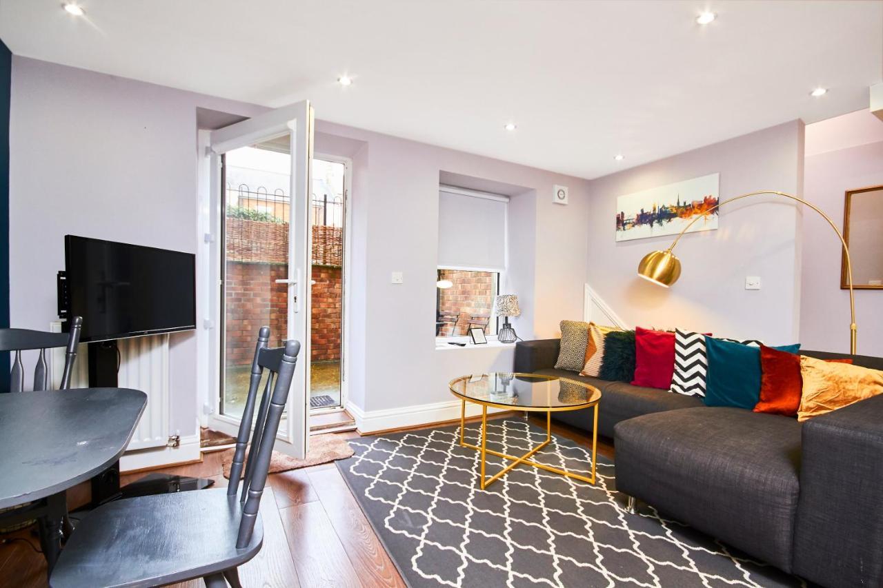 Newcastle Treasure - Sleeps 4 - Lower Ground Floor 外观 照片